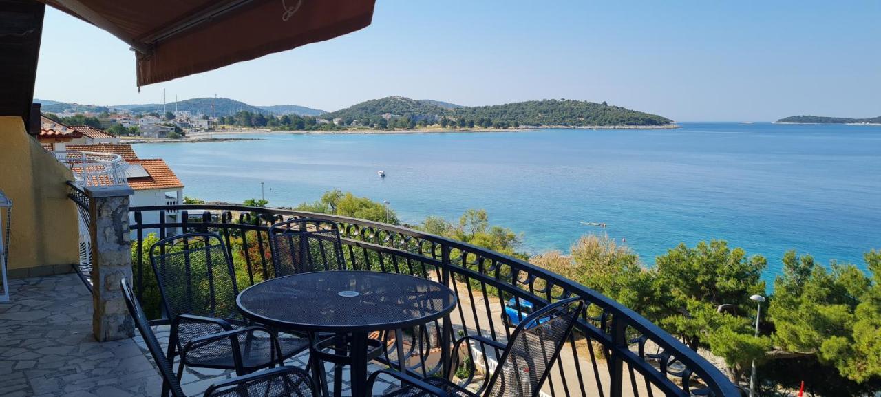 Apartments Rogoznicka Oaza Rogoznica  Buitenkant foto