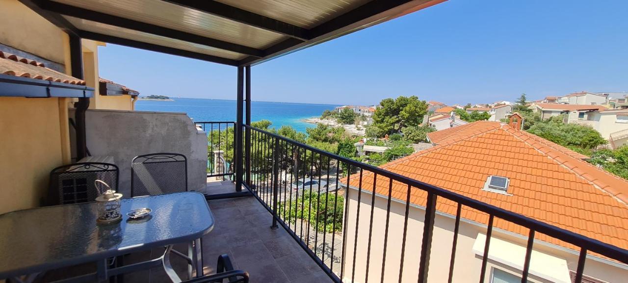Apartments Rogoznicka Oaza Rogoznica  Buitenkant foto