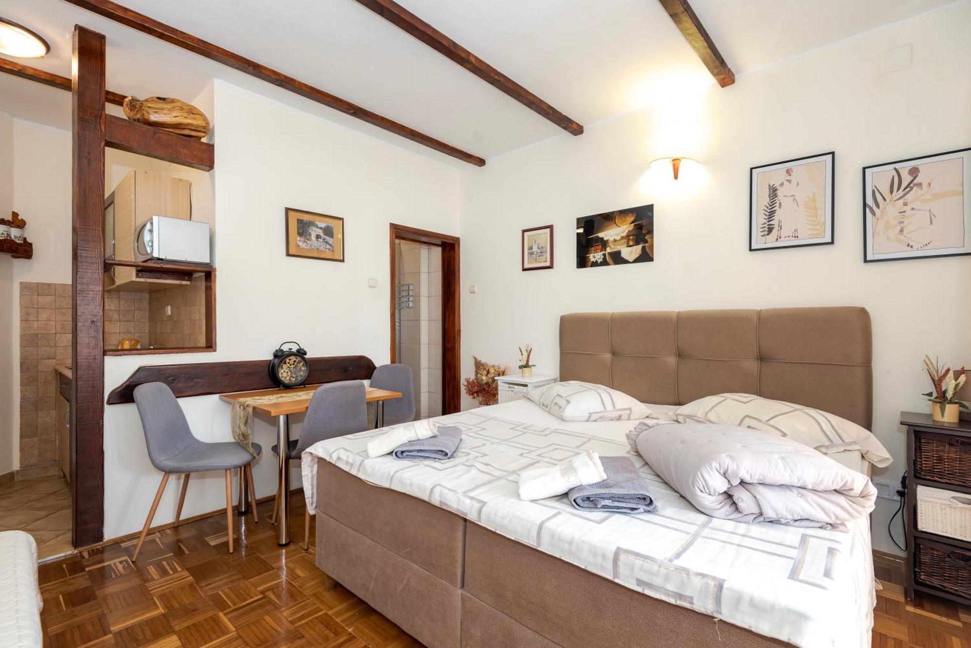 Apartments Rogoznicka Oaza Rogoznica  Buitenkant foto