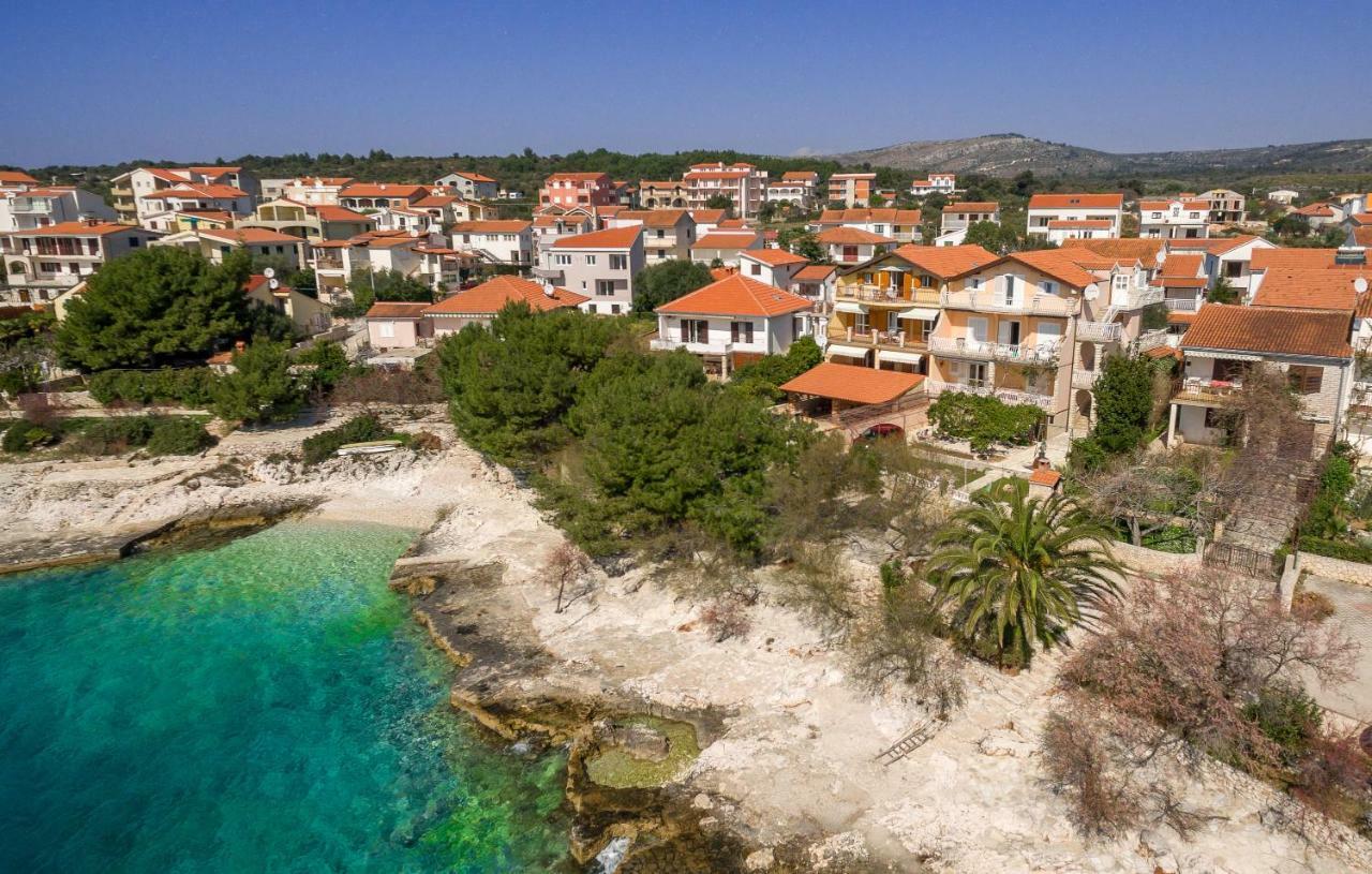 Apartments Rogoznicka Oaza Rogoznica  Buitenkant foto