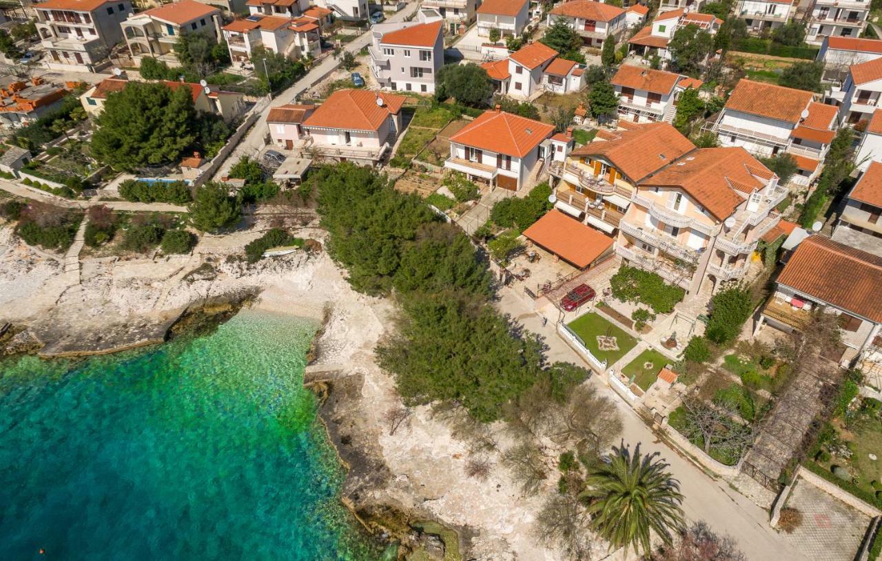 Apartments Rogoznicka Oaza Rogoznica  Buitenkant foto